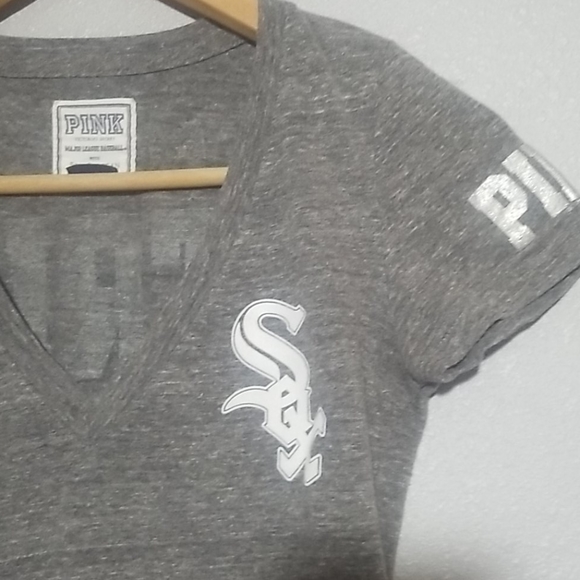 PINK Victoria's Secret Logo T-shirt Blouse Small - Picture 7 of 7